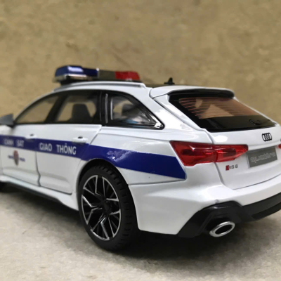 Mô hình xe Police CSGT Audi RS6 tỷ lệ 124