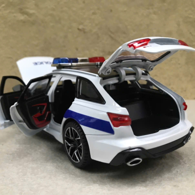 Mô hình xe Police CSGT Audi RS6 tỷ lệ 124
