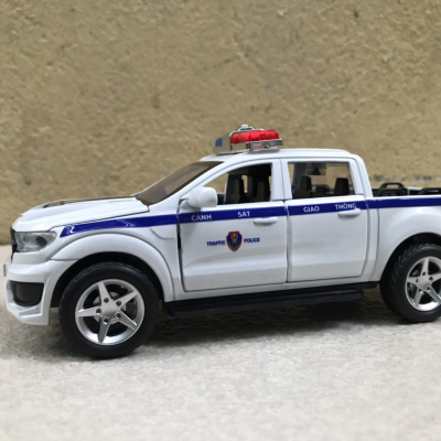 Mô hình xe Cảnh sát CSGT Ford Wildtrak  tỷ lệ 1:32