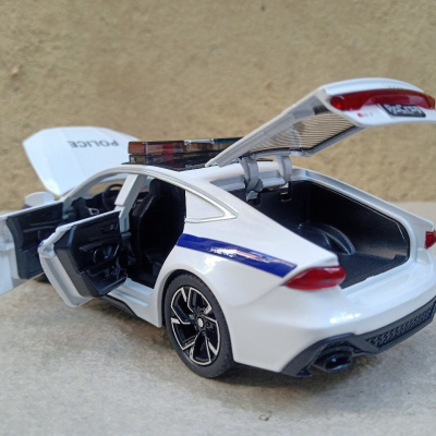 ​Mô hình xe Police CSGT VN AUDI RS7 Tỷ lệ 1:32