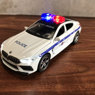 Mô hình xe Cảnh Sát​ CSGT VN BMW M8  tỷ lệ 1:32