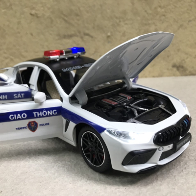Mô hình xe Cảnh Sát​ CSGT VN BMW M8 tỷ lệ 124
