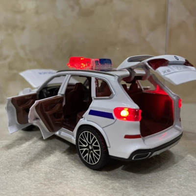 ​Mô hình xe Police CSGT-VN BMW X5 tỷ lệ 1:32