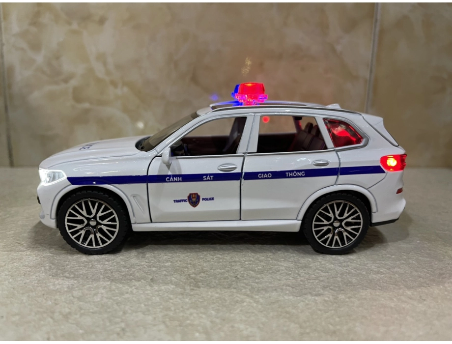 Mô hình xe Police CSGT-VN BMW X5 tỷ lệ 1:32 Mô hình xe Police CSGT-VN BMW X5 tỷ lệ 1:32