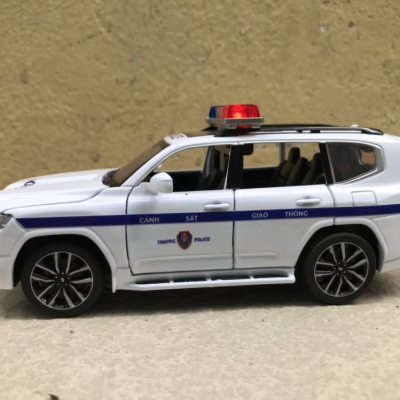 Mô hình xe Cảnh sát CSGT VN Toyota LC300 tỷ lệ 1:32