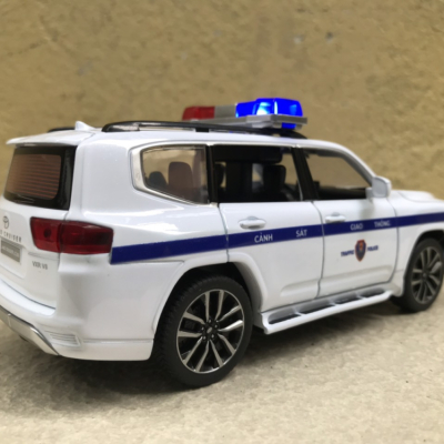 Mô hình xe Cảnh sát CSGT VN Toyota LC300 tỷ lệ 1:32