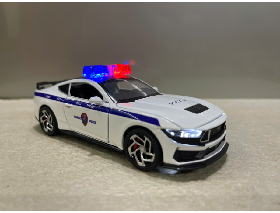 ​Mô hình xe Police Ford Mustang  CSGT 2026 tỷ lệ 1:32 