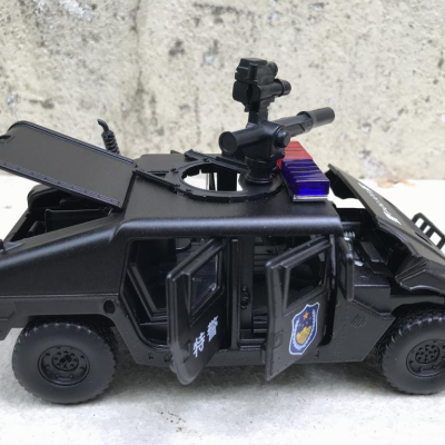 Mô hình xe Police Humvee tỷ lệ 1:32