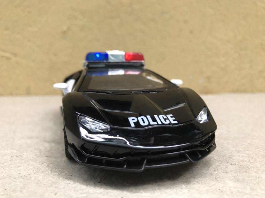 ​Mô hình xe Police Lamborghini Centiano tỷ lệ 1:32