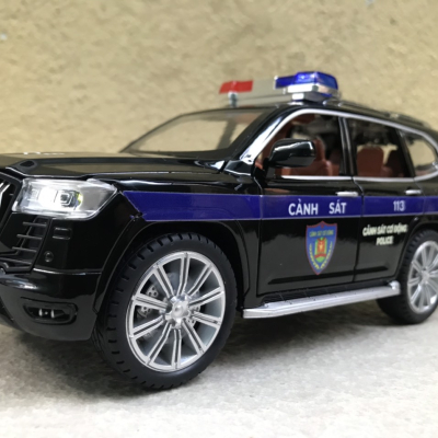 Mô hình xe Police land Cruiser GR CSCĐ 113  tỷ lệ 1:24