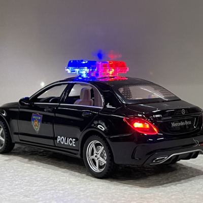 ​Mô hình xe Police Mercedes C260L-CSGT tỷ lệ 1:32