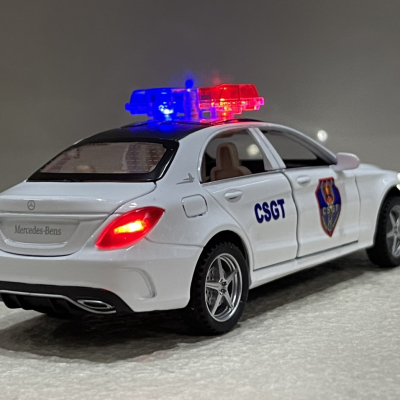 ​Mô hình xe Police Mercedes C260L-CSGT tỷ lệ 1:32