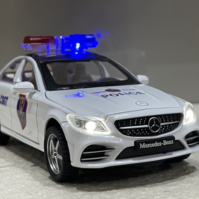 ​Mô hình xe Police Mercedes C260L-CSGT tỷ lệ 1:32