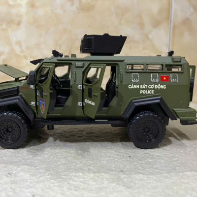 ​Mô hình xe Police Tiger Sabretooth CSCĐ  tỷ lệ 1:32