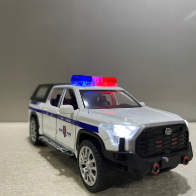 ​Mô hình xe Police Toyota TUNDRA CSGT 2026 tỷ lệ 1:32