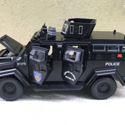 Mô hình xe Quân sự Bọc thép Sabretooth Tiger CSCĐ-VN tỷ lệ 1:24