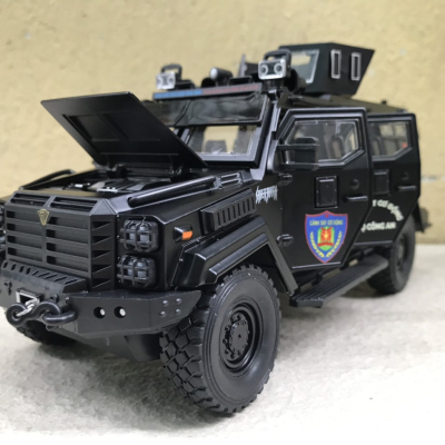 Mô hình xe Quân sự Bọc thép Sabretooth Tiger CSCĐ-VN tỷ lệ 1:24