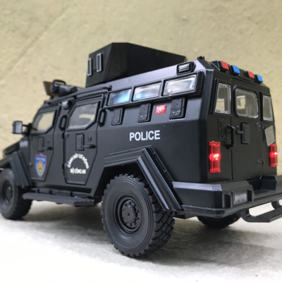 Mô hình xe Quân sự Bọc thép Sabretooth Tiger CSCĐ-VN tỷ lệ 1:24