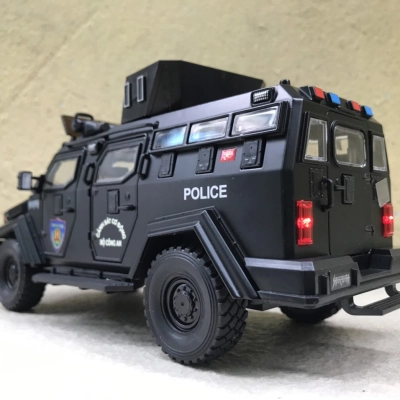 Mô hình xe Quân sự Bọc thép Sabretooth Tiger CSCĐ-VN tỷ lệ 1:24