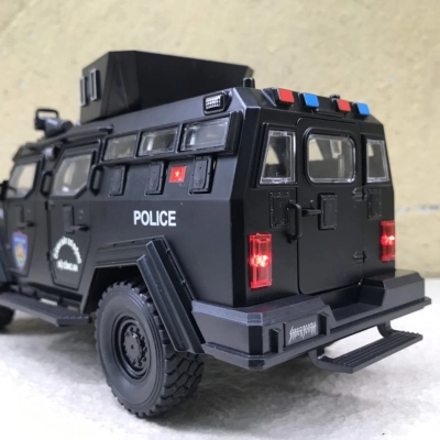 Mô hình xe Quân sự Bọc thép Sabretooth Tiger CSCĐ-VN tỷ lệ 1:24