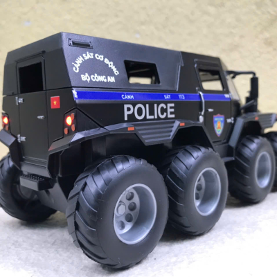 Mô hình xe Shawman Police CSCĐ 113 tỷ lệ 1:32