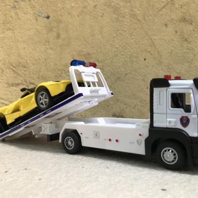 Mô hình xe Tải cứu hộ Police CSGT tỷ lệ 1:32