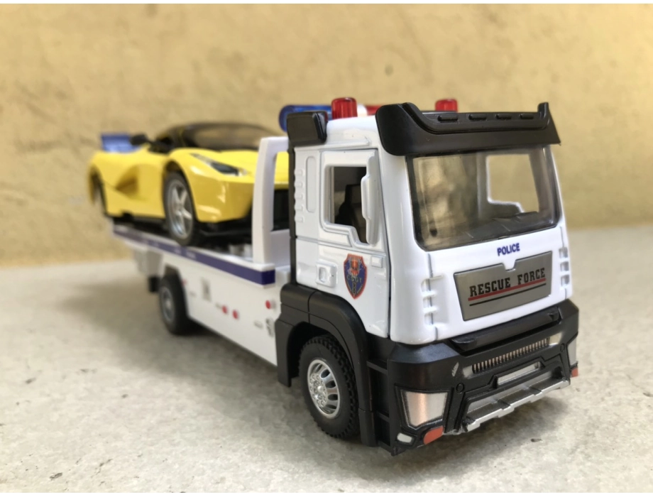 Mô hình xe Tải cứu hộ Police CSGT tỷ lệ 1:32