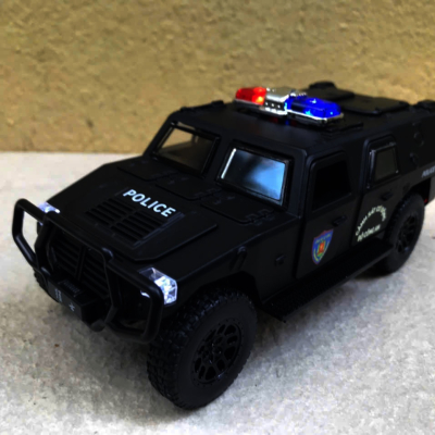 ​Mô hình xe Tiger 4x4 APC Police CSCĐ tỷ lệ 1:32