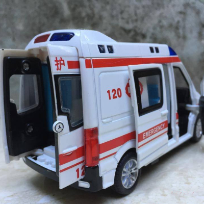 Mô hinh Ô Tô xe  Cứu thương Mercedes tỷ lệ 1:32