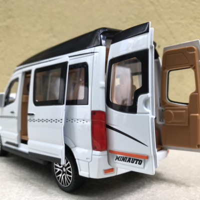 Mô hình xe Mercedes Sprinter Limuosine  tỷ lệ 1:24