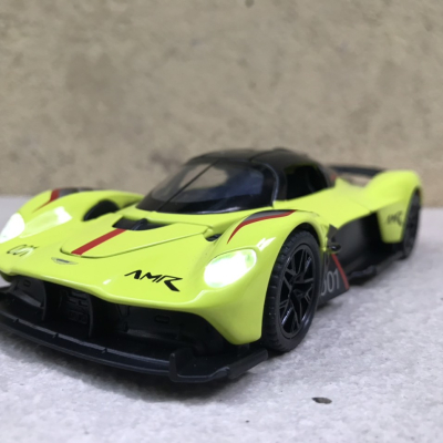 Mô hình siêu xe Aston Martin Valkyrie AMR tỷ lệ 1:32