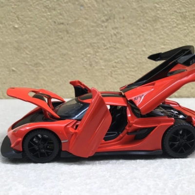 Mô hình siêu xe Koenigsegg jefko tỷ lệ 1:32