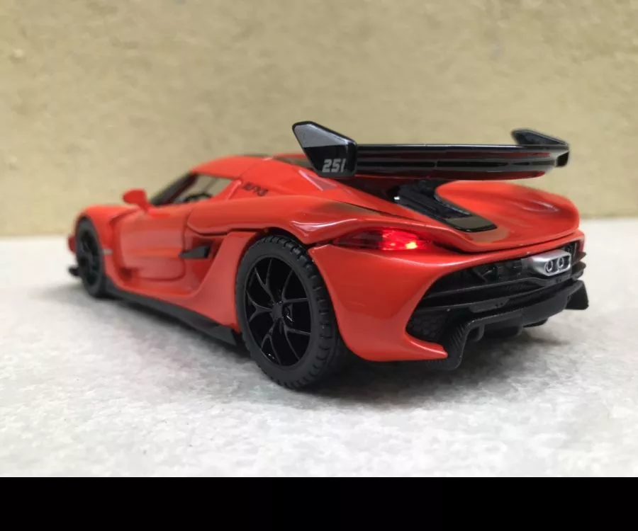 ​Mô hình siêu xe Koenigsegg jefko tỷ lệ 1:32