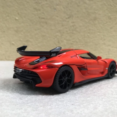 Mô hình siêu xe Koenigsegg jefko tỷ lệ 1:32