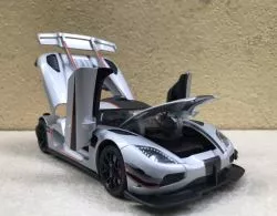 ​Mô hình Siêu xe Koenigsegg One 1 tỷ lệ 1:24