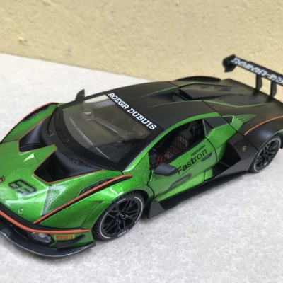 Mô hình siêu xe Lamborghini Essenza SCV12 tỷ lệ 1:24
