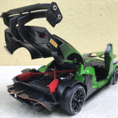 Mô hình siêu xe Lamborghini Essenza SCV12 tỷ lệ 1:24