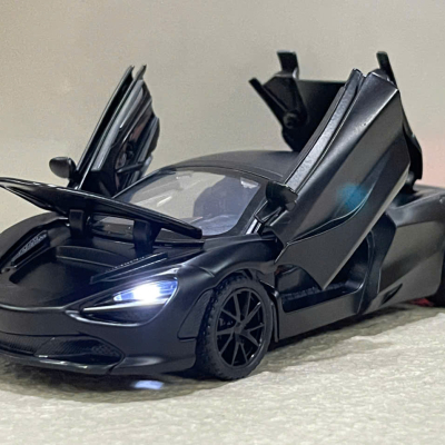 ​Mô hình Siêu xe Mclaren 720S-Spider Tỷ lệ 1:32