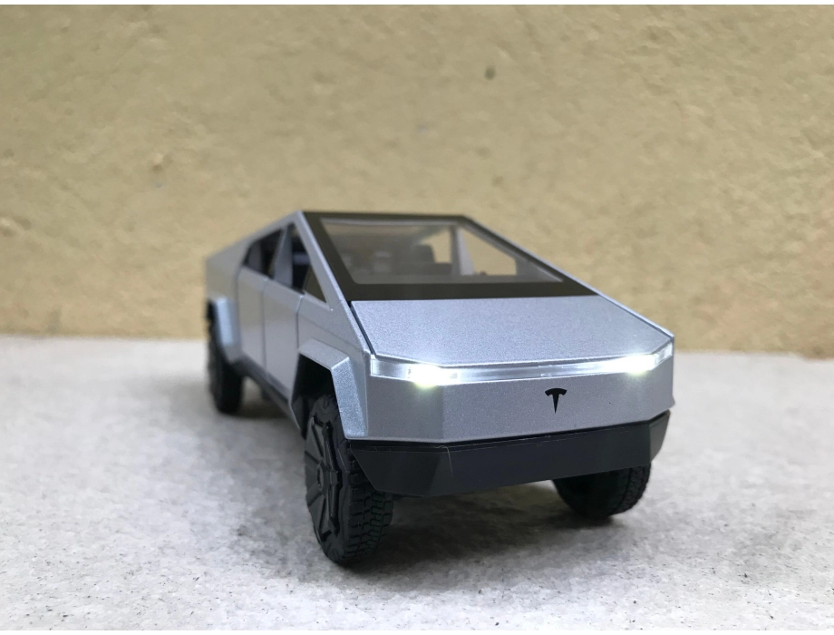 ​Mô hình xe bán tải Tesla Cybertruck 2023 tỷ lệ 1:32