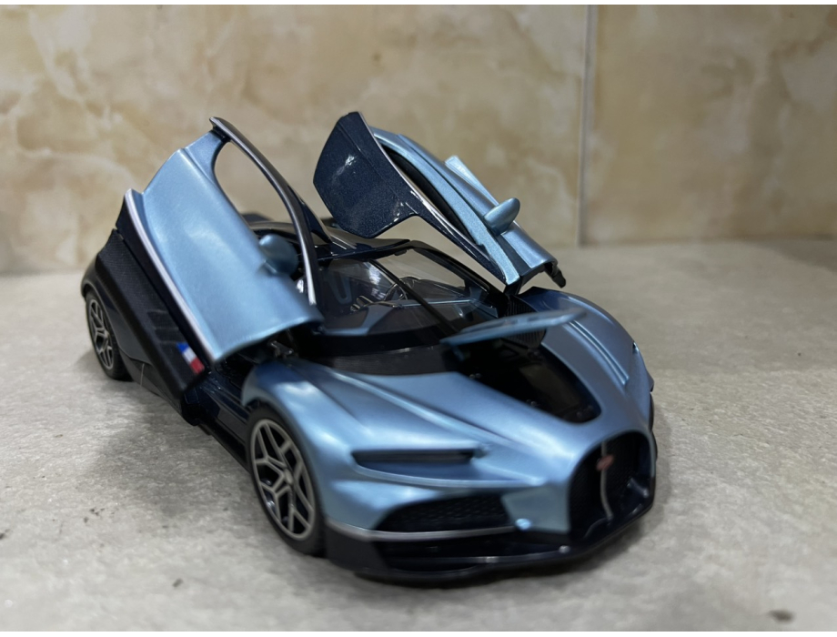Mô hình xe Bugatti Tourbiion 2026 tỷ lệ 1:32 Mô hình xe Bugatti Tourbiion 2026 tỷ lệ 1:32
