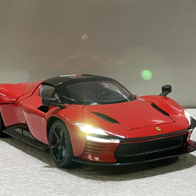 ​Mô hình xe Ferrari Daytona SP3 tỷ lệ 1:22