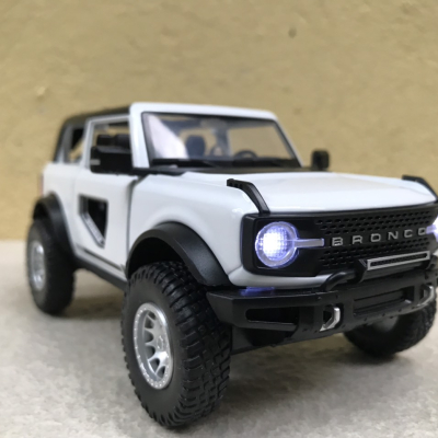 Mô hình xe FORD bronco convertible 2021  tỷ lệ 1:32