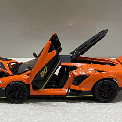 Mô hình xe Lamborghini Fenomeno V12 Hybrid tỷ lệ 1:32