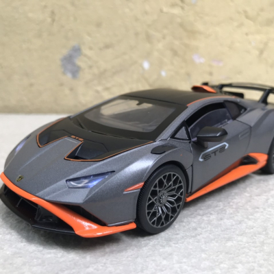 Mô hình xe Lamborghini Rambo Huracan STO tỷ lệ 1:32