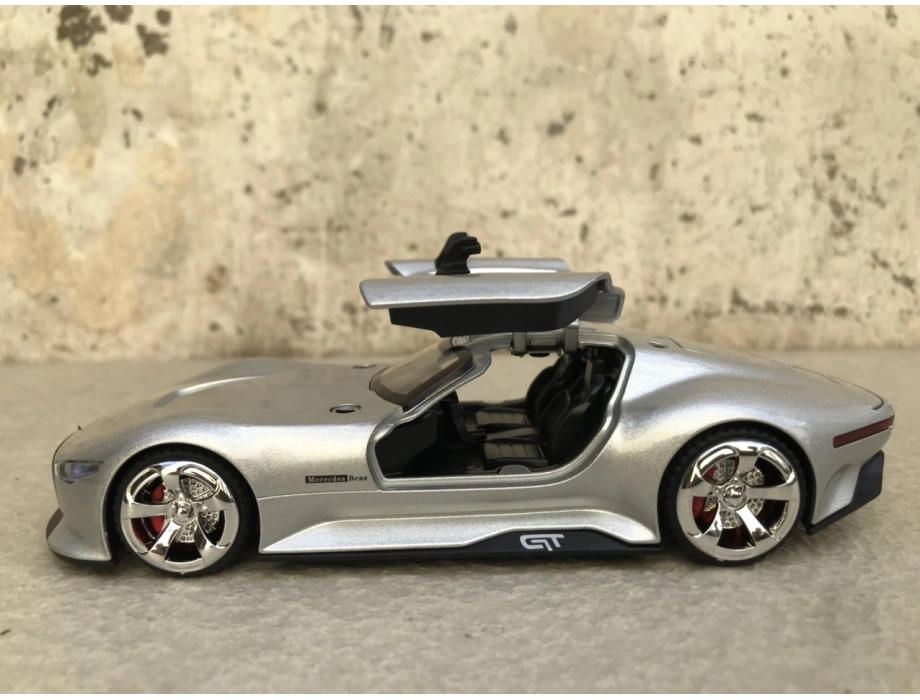 ​Mô hình xe Mercedes-Benz AMG Vision GT tỷ lệ 1:32