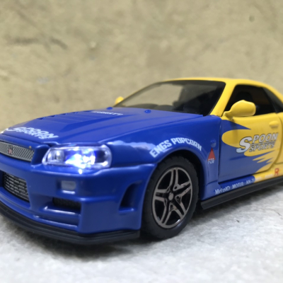Mô hình xe NISSAN GTR R34 Sports tỷ lệ 1:32
