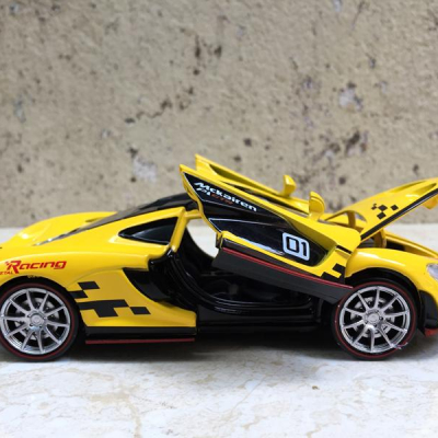 Mô hình xe ô tô Mclaren P1 GTR tỷ lệ 1:32