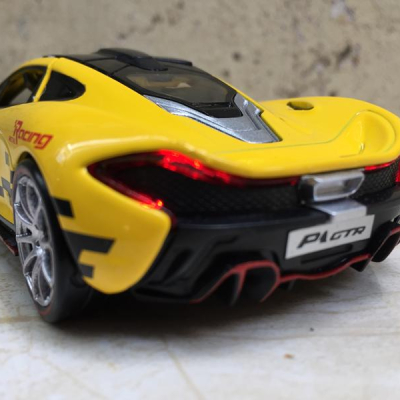 Mô hình xe ô tô Mclaren P1 GTR tỷ lệ 1:32