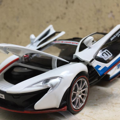 Mô hình xe ô tô Mclaren P1 GTR tỷ lệ 1:32