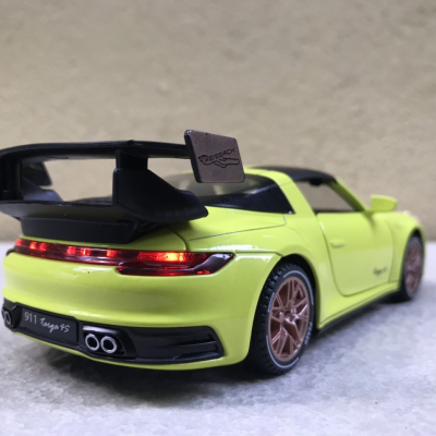 Mô hình xe ô tô Porsche 911 targa 4s tỷ lệ 1:32